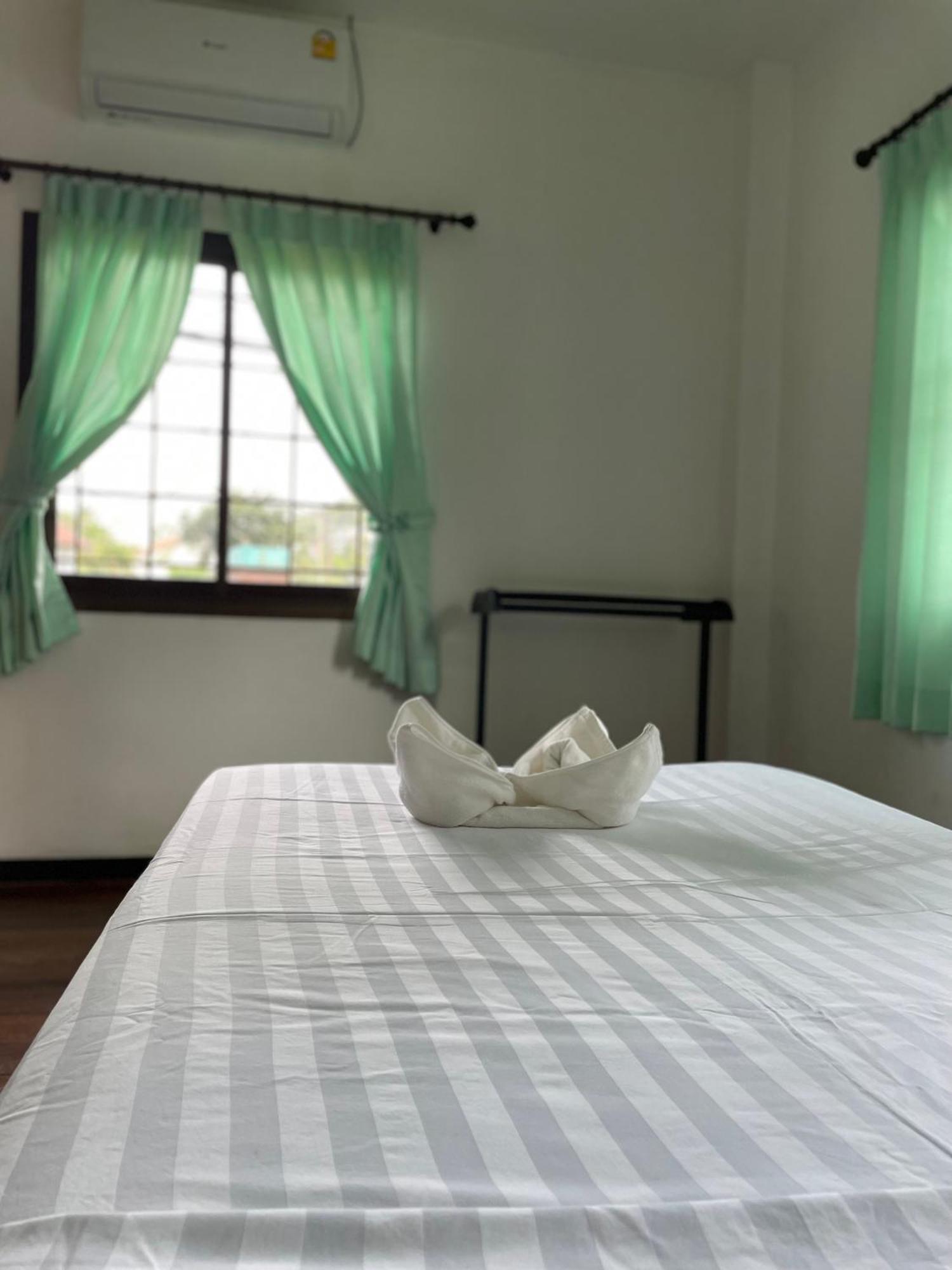 Sunrise Beach Villa Surat Thani Chambre photo